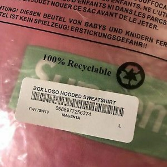 Authentic FW17 Supreme Box Logo Hooded Sweatshirt - Picture 6 of 8